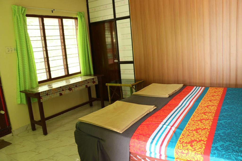 Jungleparadiso Homestay Thekkady Esterno foto