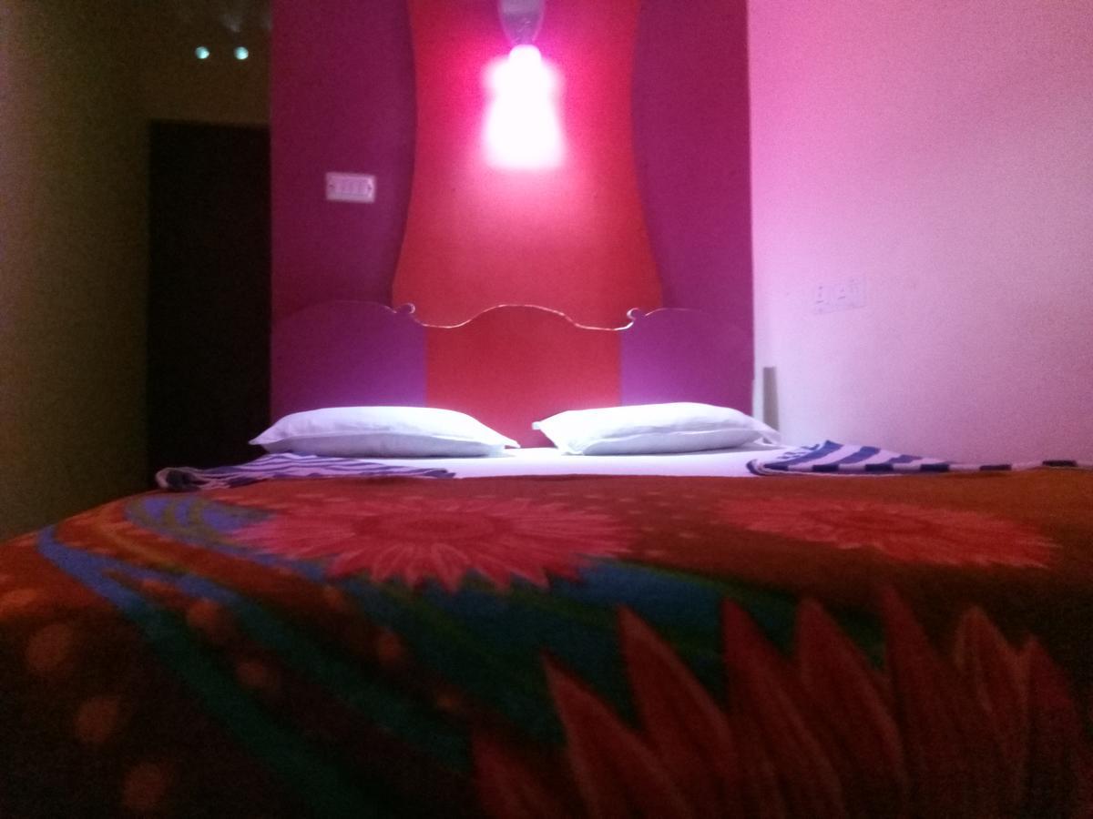 Jungleparadiso Homestay Thekkady Esterno foto